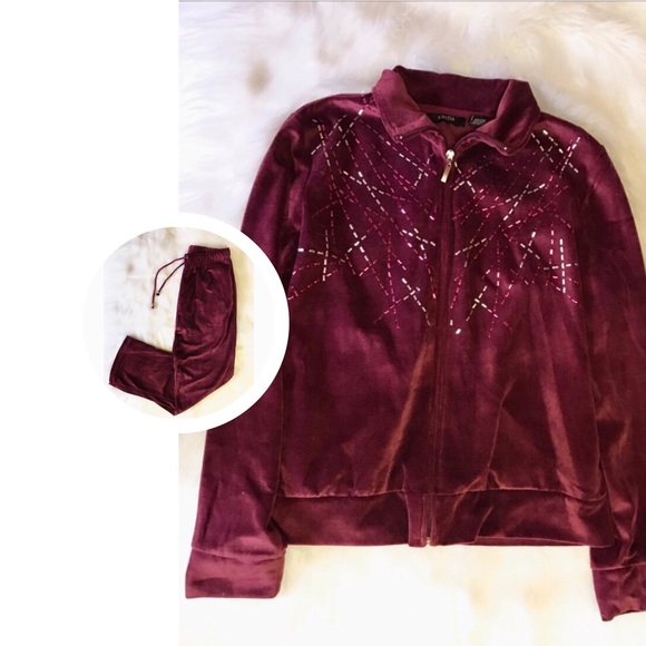 Kaktus Tops - Maroon Velour Outfit